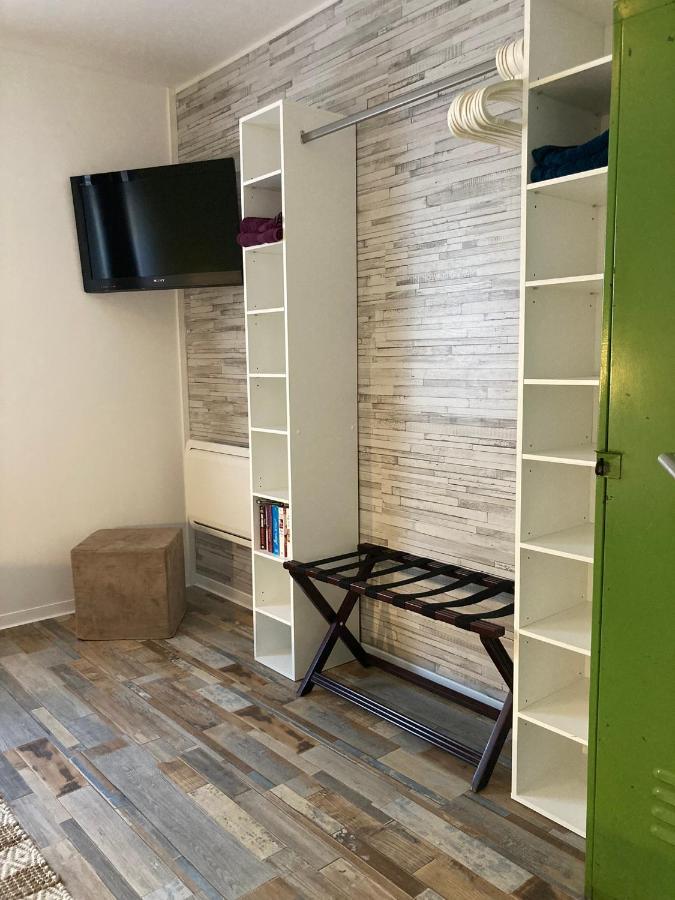 Living At Saarpartments -Adultsonly- 2 Bedrooms, Kitchen - Business & Holiday Apartments For Long- And Short Term Stay, 3 Min To Train Station, Secure E-Bike Parking! Saarbrücken Exteriér fotografie