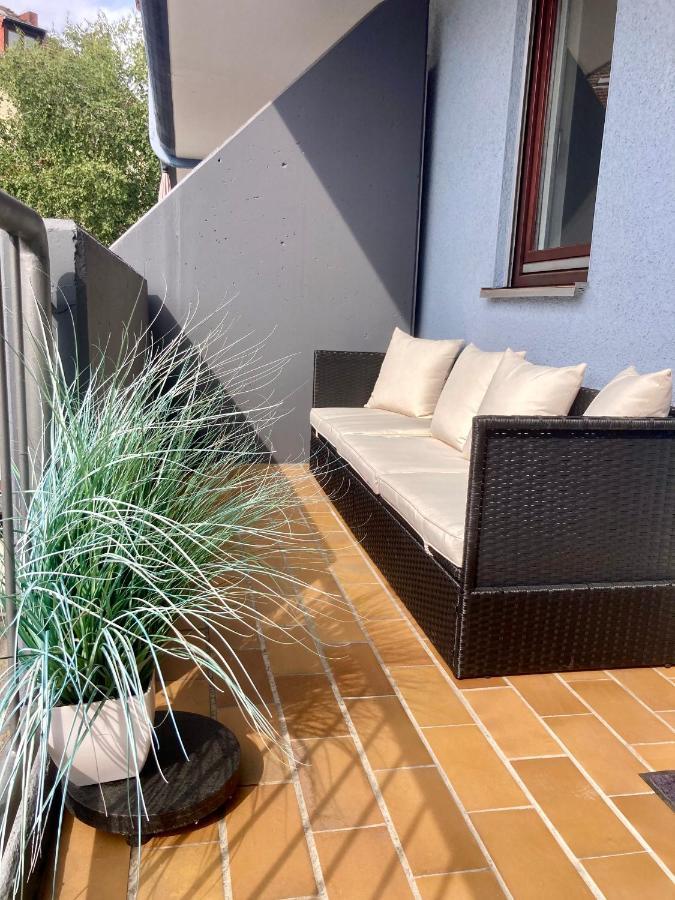 Living At Saarpartments -Adultsonly- 2 Bedrooms, Kitchen - Business & Holiday Apartments For Long- And Short Term Stay, 3 Min To Train Station, Secure E-Bike Parking! Saarbrücken Exteriér fotografie