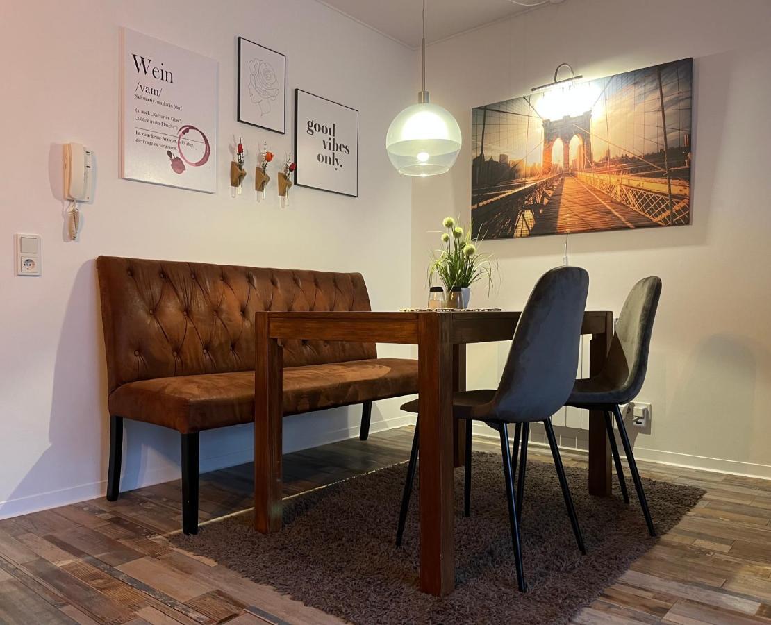 Living At Saarpartments -Adultsonly- 2 Bedrooms, Kitchen - Business & Holiday Apartments For Long- And Short Term Stay, 3 Min To Train Station, Secure E-Bike Parking! Saarbrücken Exteriér fotografie