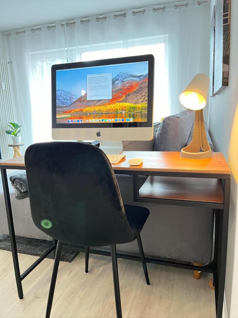 Living At Saarpartments -Adultsonly- 2 Bedrooms, Kitchen - Business & Holiday Apartments For Long- And Short Term Stay, 3 Min To Train Station, Secure E-Bike Parking! Saarbrücken Exteriér fotografie