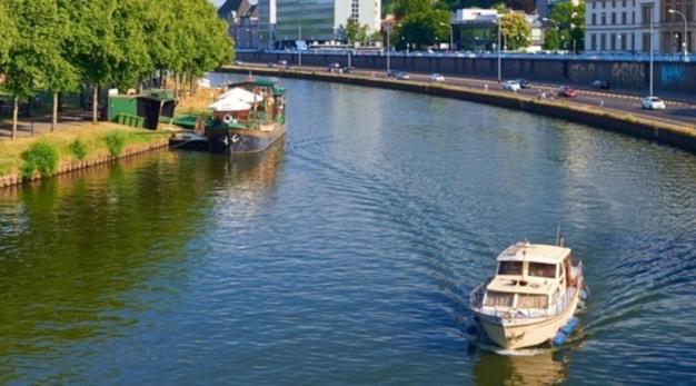 Living At Saarpartments -Adultsonly- 2 Bedrooms, Kitchen - Business & Holiday Apartments For Long- And Short Term Stay, 3 Min To Train Station, Secure E-Bike Parking! Saarbrücken Exteriér fotografie